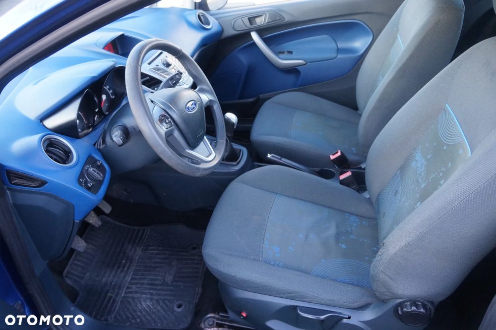 Ford Fiesta - 9