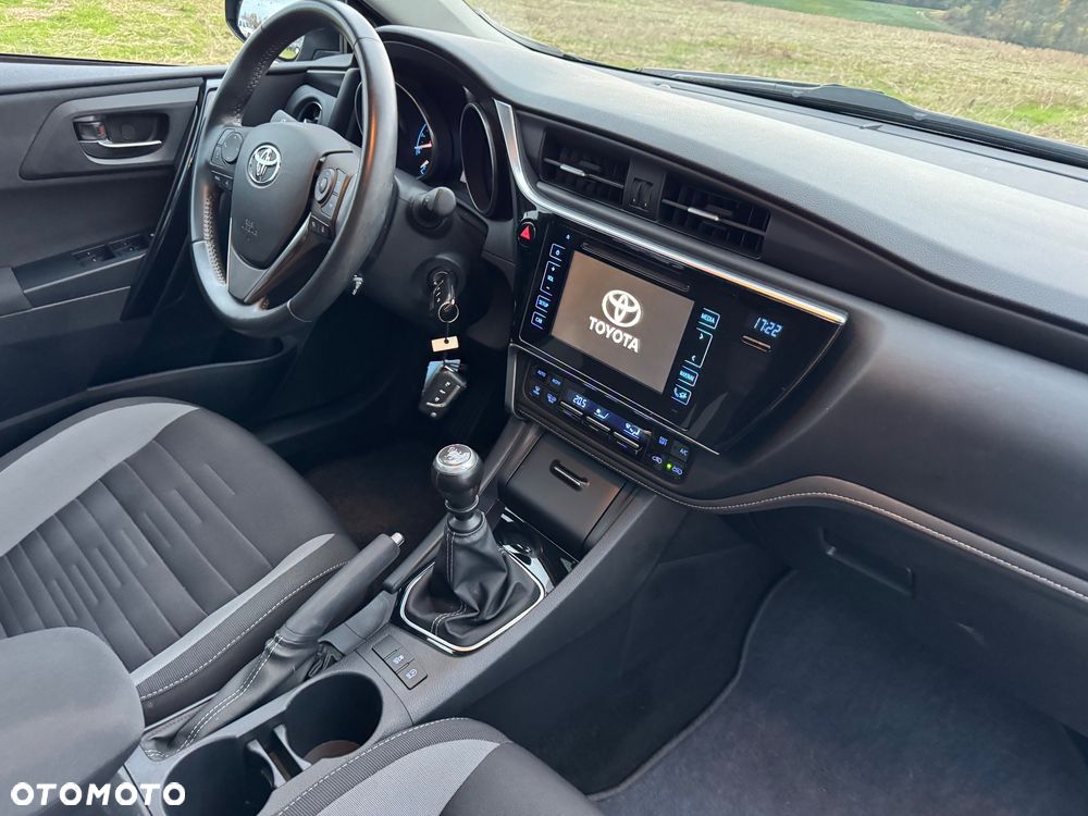 Toyota Auris 1.2 Turbo Edition S+ - 4