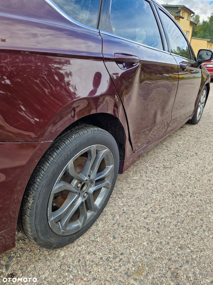 Ford Fusion - 26