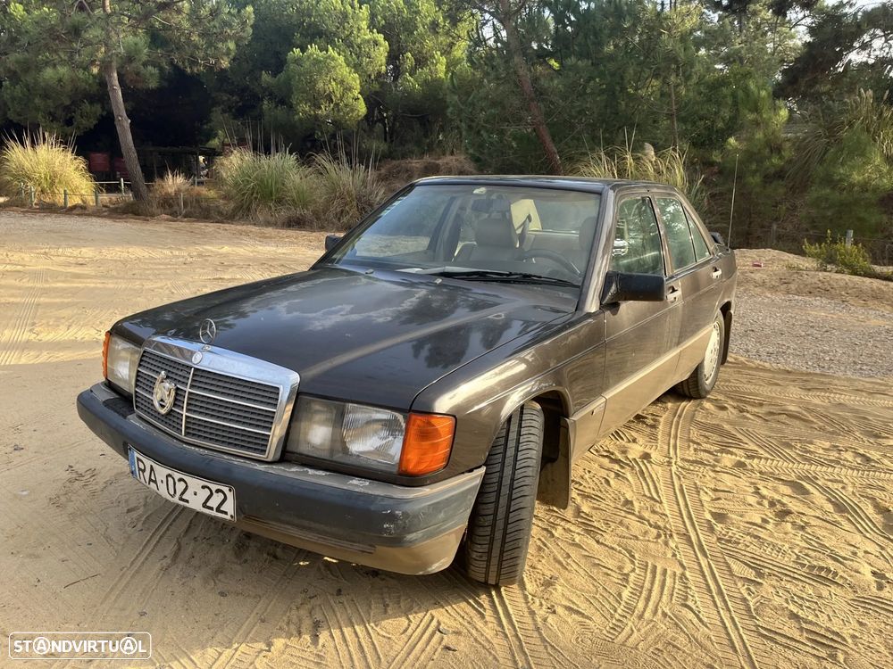 Mercedes-Benz 190 D 2.0 - 1