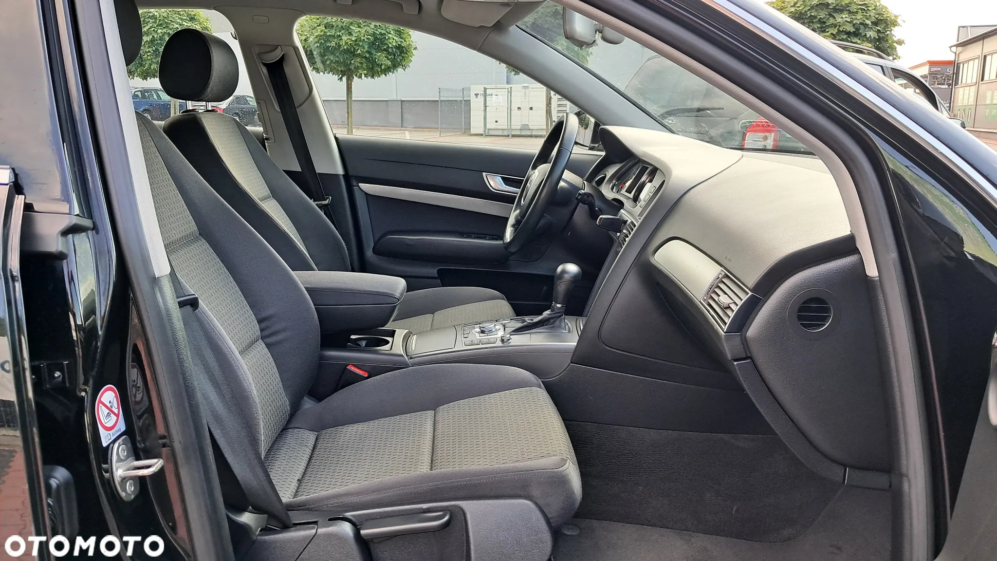 Audi A6 2.4 Multitronic - 14