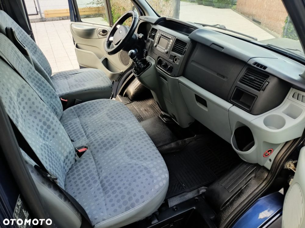 Ford Transit 300L Trend - 15
