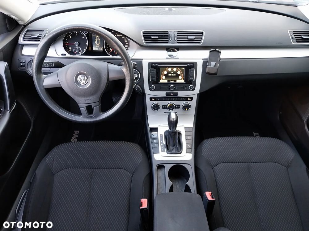 Volkswagen Passat 2.0 TDI DSG BlueMotion Technology Trendline - 6