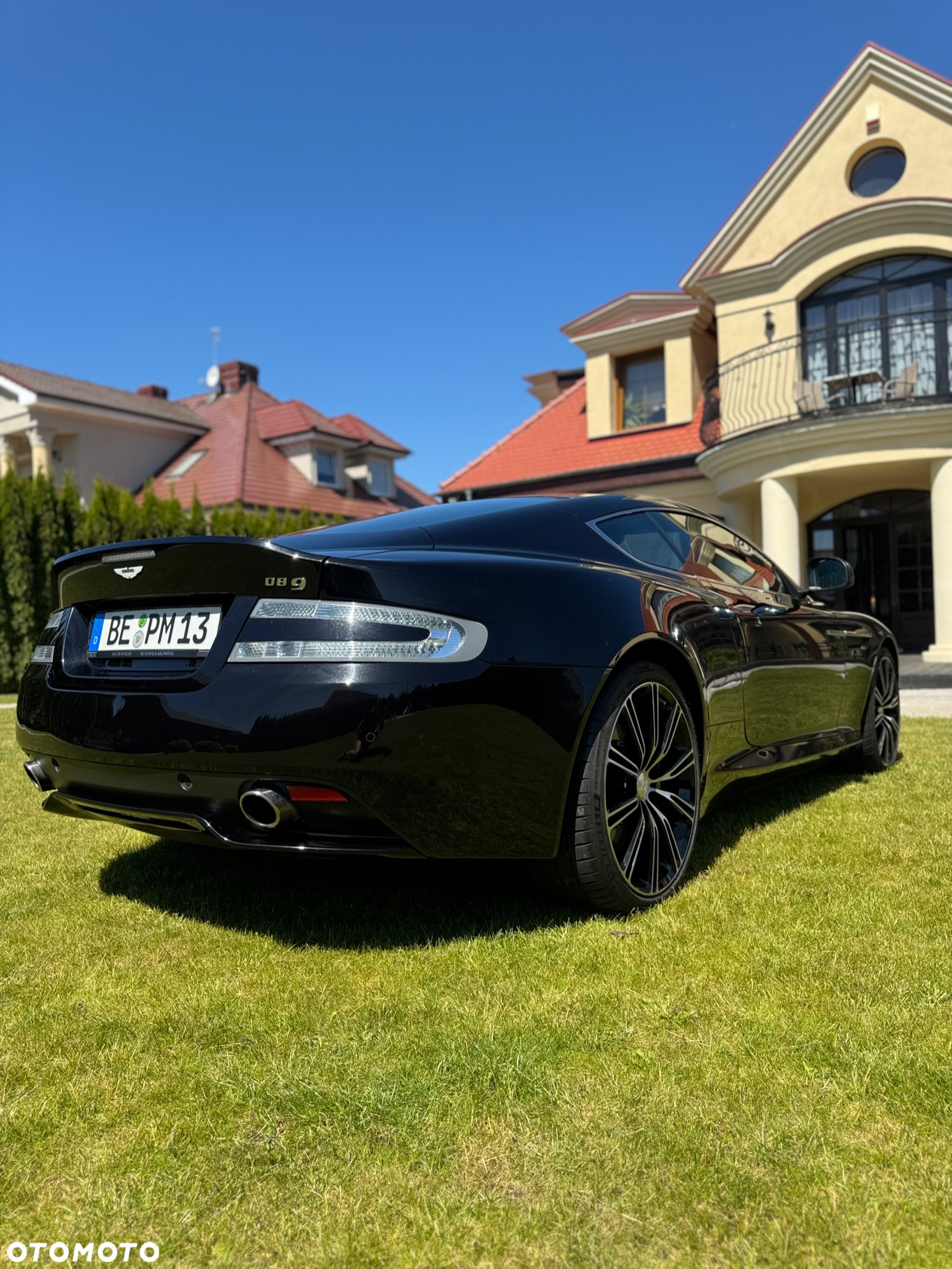 Aston Martin DB9 Touchtronic - 9