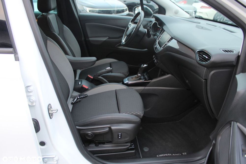 Opel Crossland X - 34