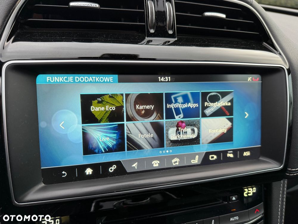 Jaguar F-Pace 30d AWD R-Sport - 32