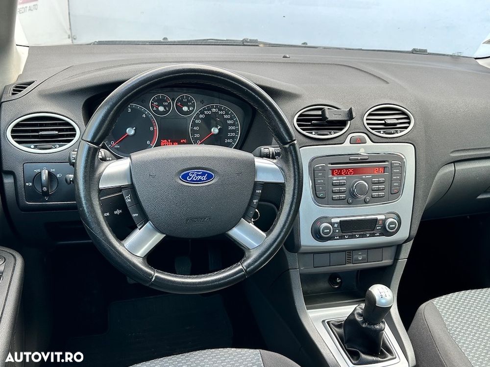 Ford Focus 1.8 TDCi Titanium - 11