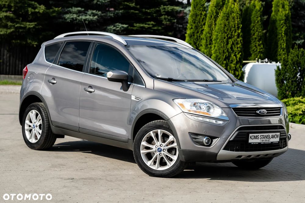 Ford Kuga 2.0 TDCi 2x4 Titanium - 9