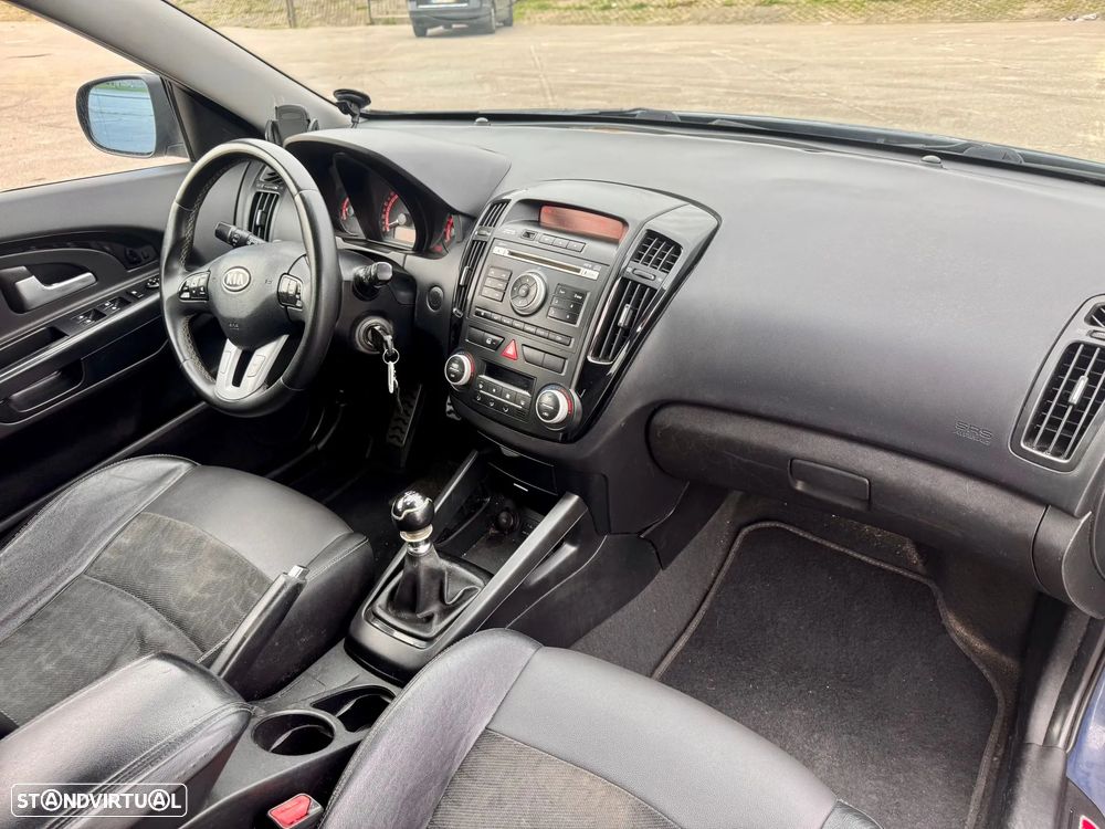 Kia Ceed SW 1.6 CRDi TX - 8