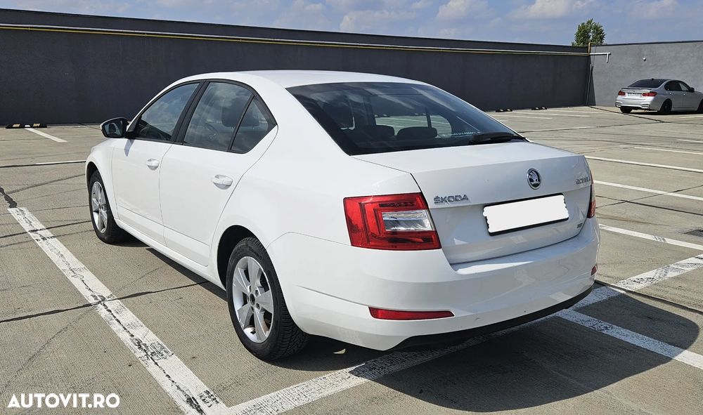 Skoda Octavia - 4