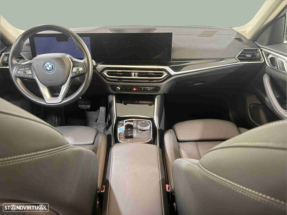 BMW i4 eDrive40 - 11