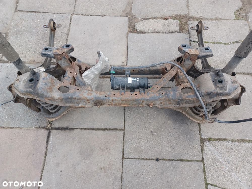 BELKA WÓZEK  ZAWIESZENIA TYŁ C-MAX MK2 - 1