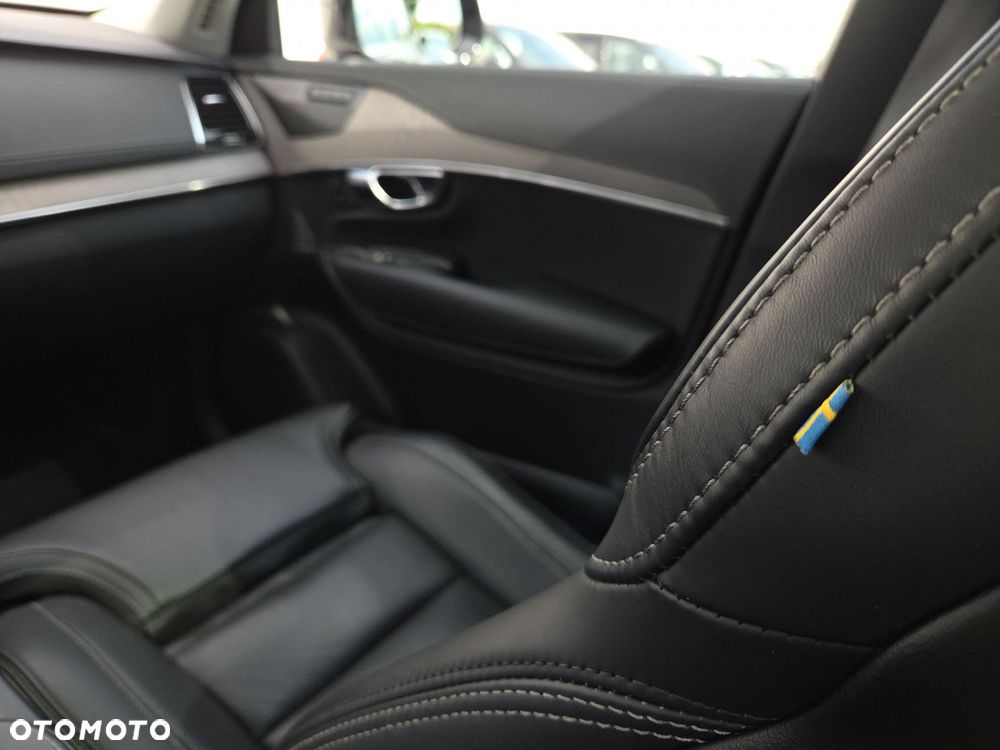 Volvo XC 90 B5 B AWD Plus Bright - 28