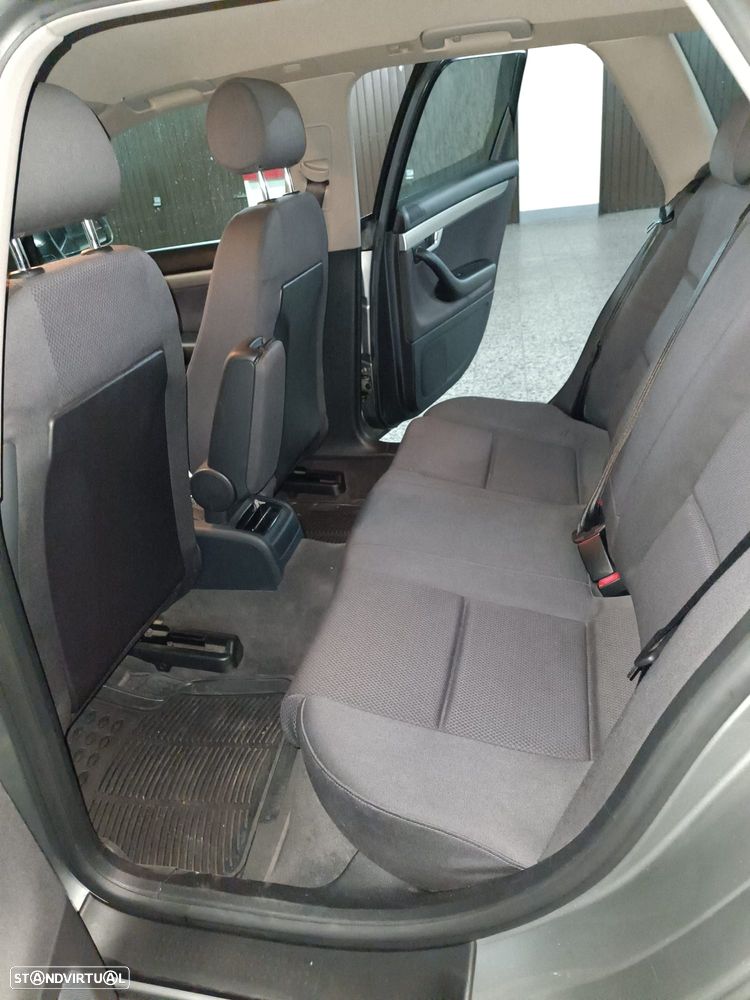 Audi A4 Avant 1.6 - 8