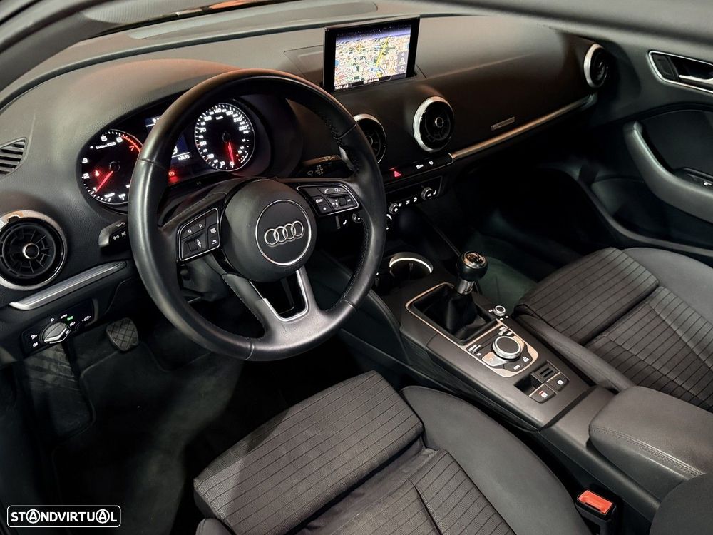 Audi A3 Sportback 30 TFSI Sport - 6