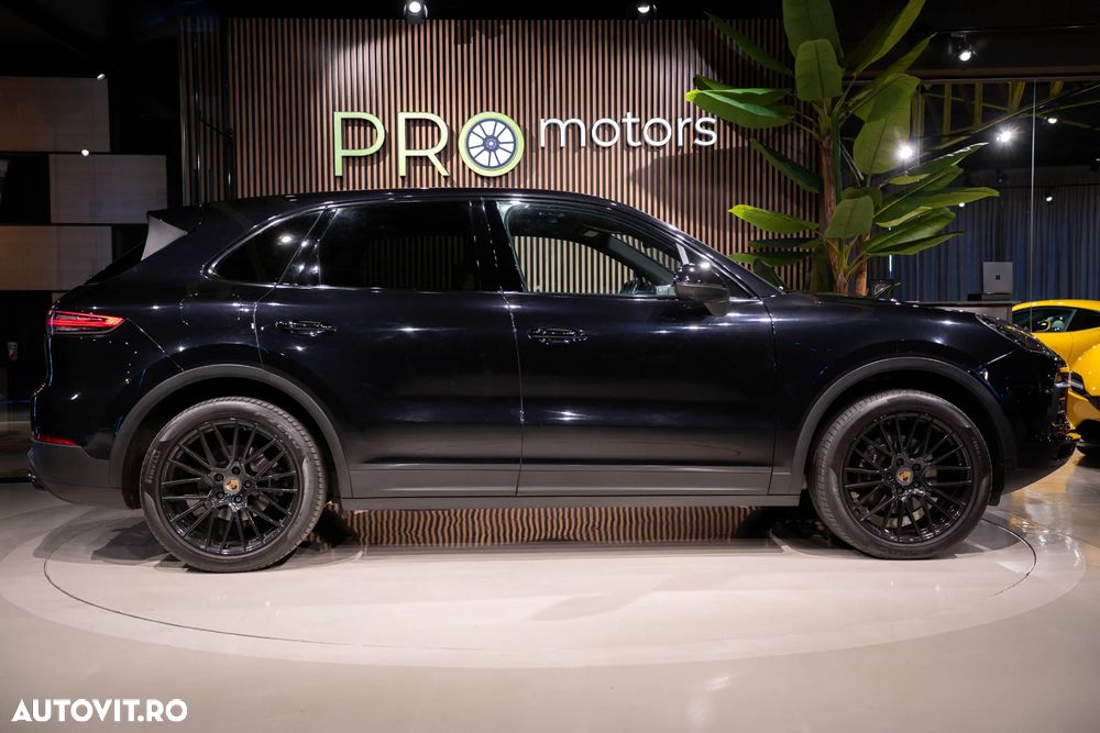 Porsche Cayenne Tiptronic S - 9