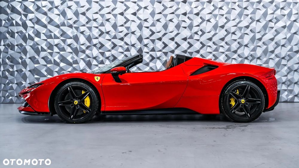 Ferrari SF90 Spider - 7