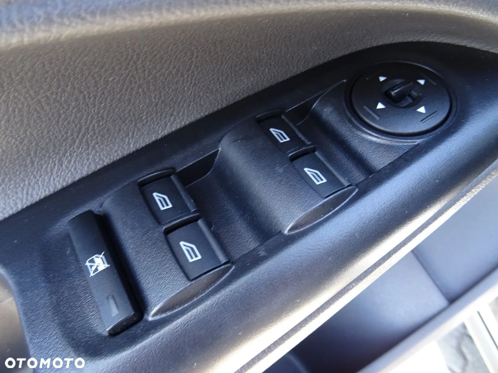 Ford Tourneo Connect 1.5TDCi Start-Stop Titanium - 28