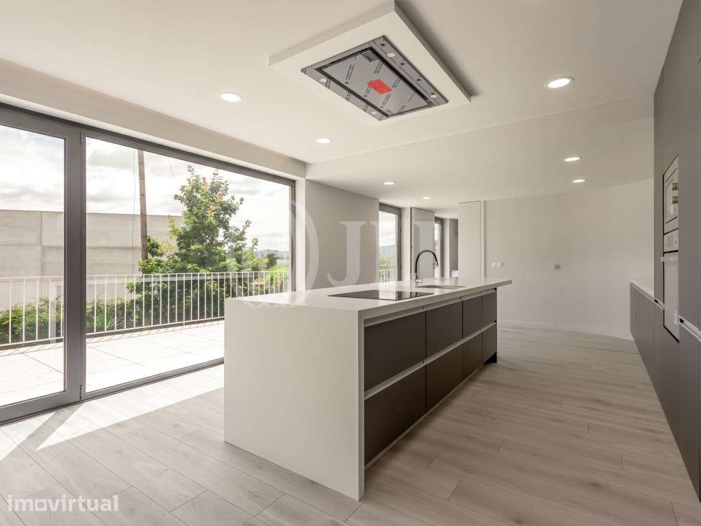 Moradia T4 com garagem e jardim, em Guimarães - Grande imagem: 3/31