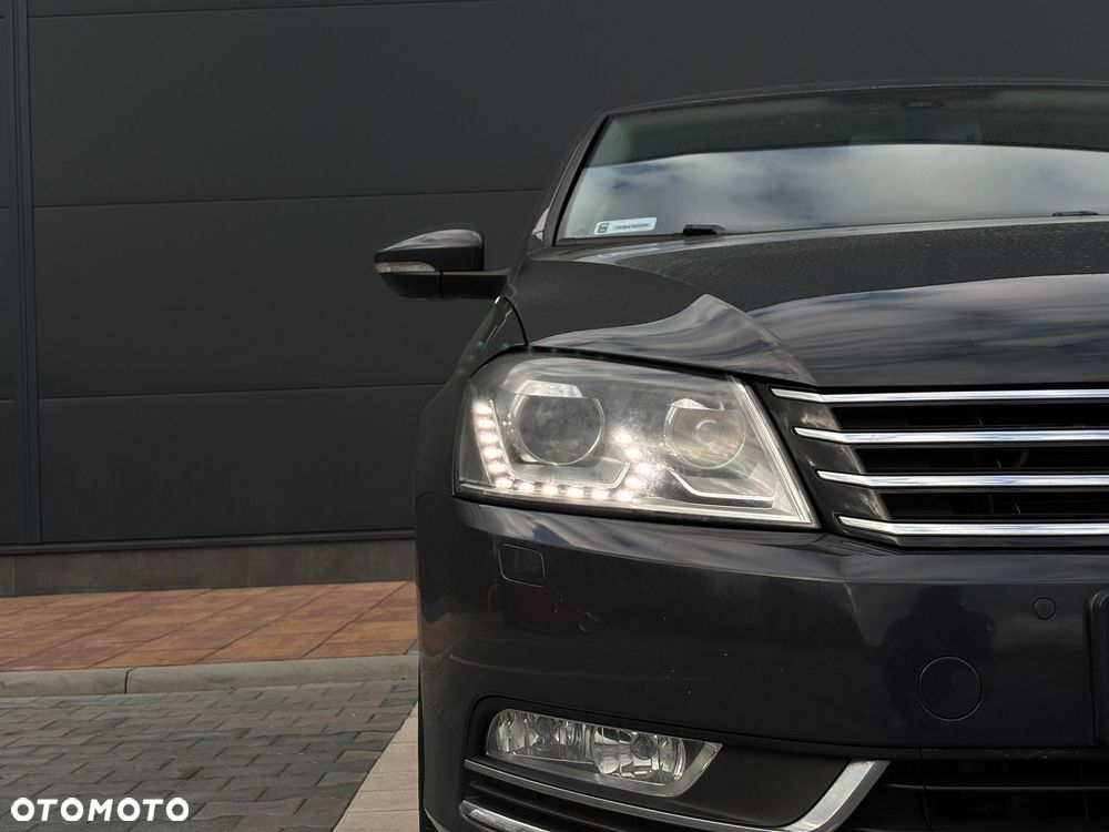 Volkswagen Passat 2.0 TDI Comfortline - 11