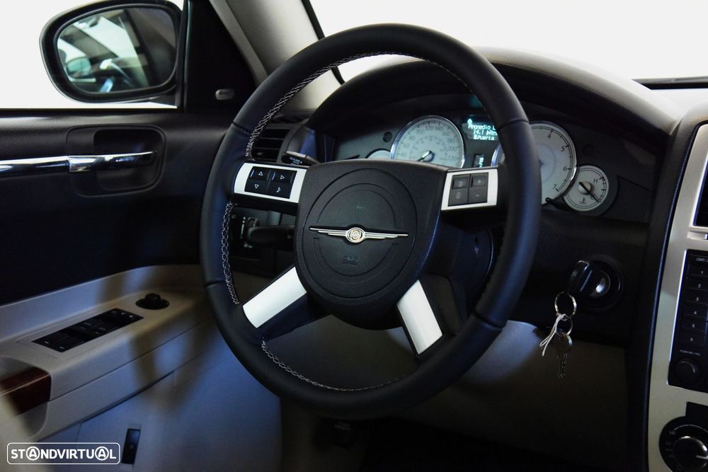 Chrysler 300 C 3.0 CRD - 32