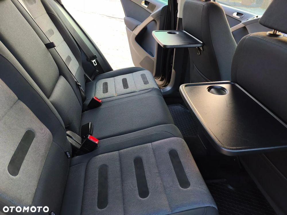 Volkswagen Tiguan - 17