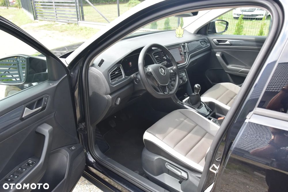 Volkswagen T-Roc 1.5 TSI ACT Premium - 11