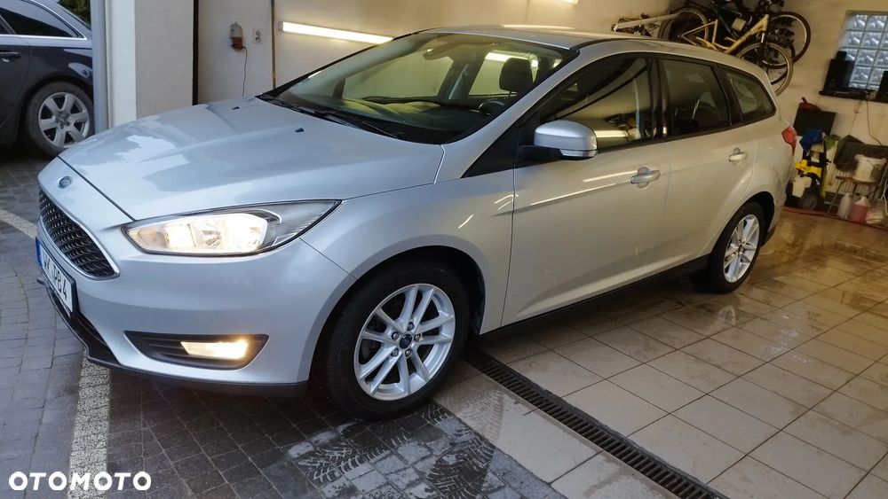Ford Focus 1.6 TItanium - 22