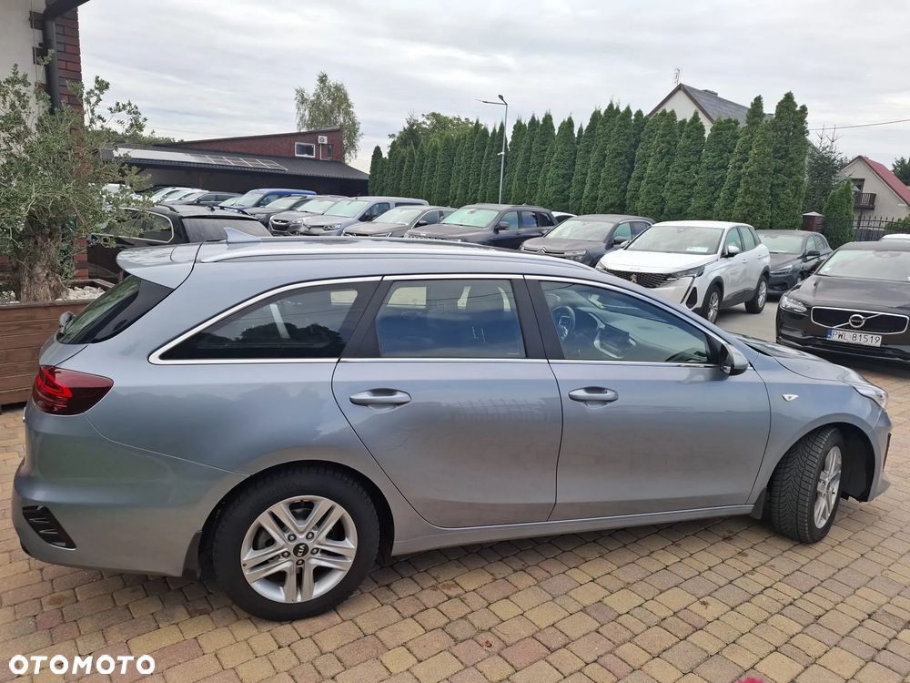 Kia Ceed 1.6 CRDi mHEV M - 6