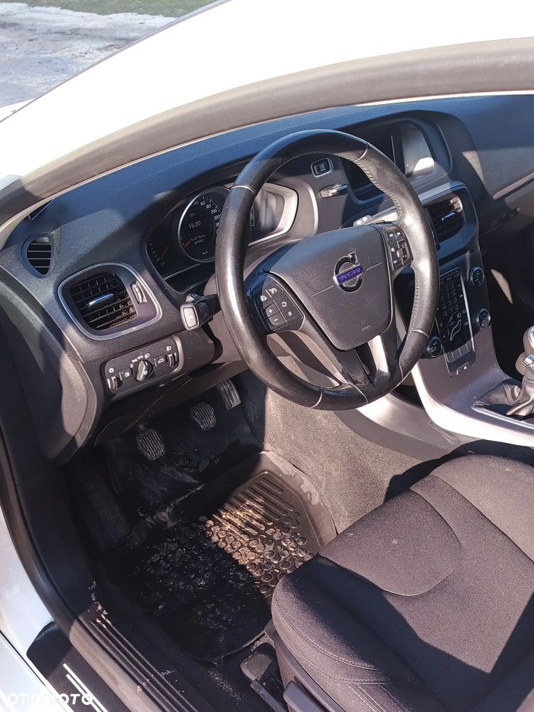 Volvo V40 D2 Kinetic - 10