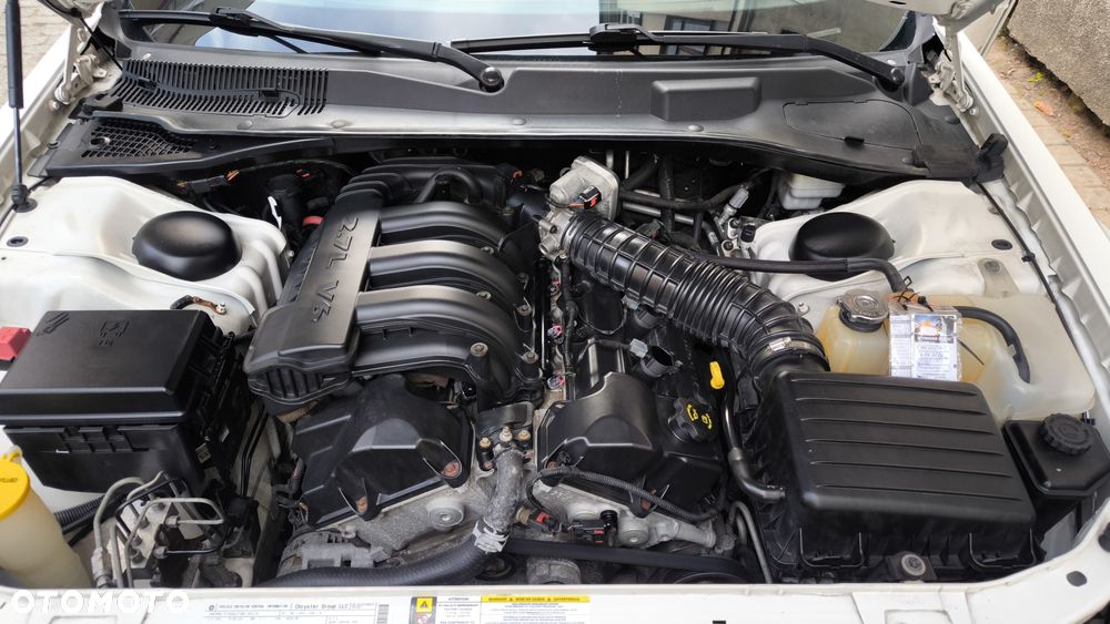 Chrysler 300C 2.7 V6 - 10