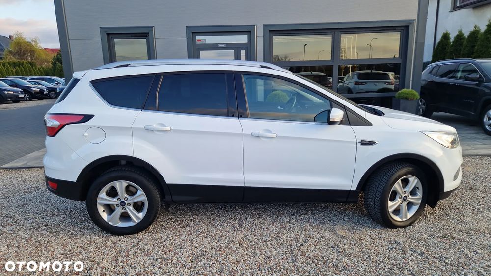 Ford Kuga 1.5 EcoBoost 2x4 Titanium - 27