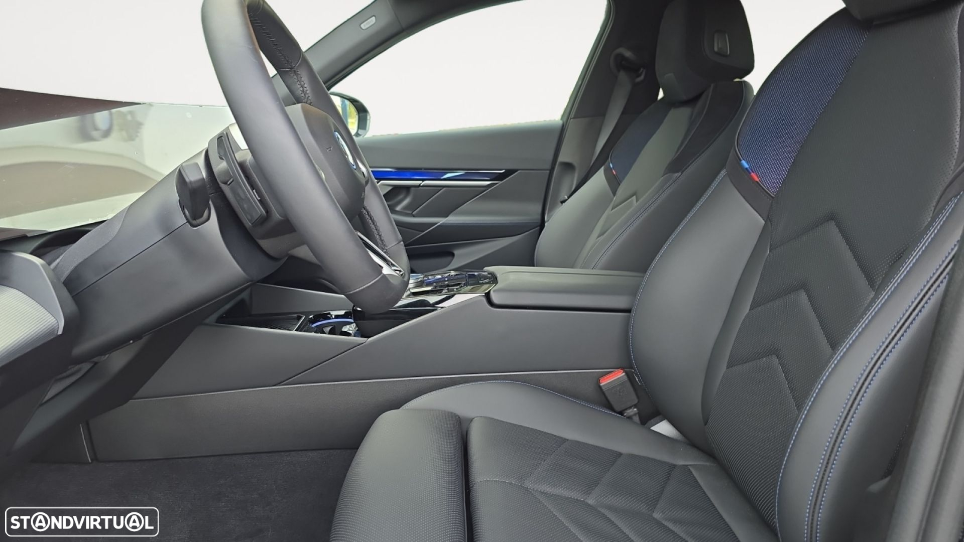 BMW i5 eDrive40 Pack Desportivo M - 11