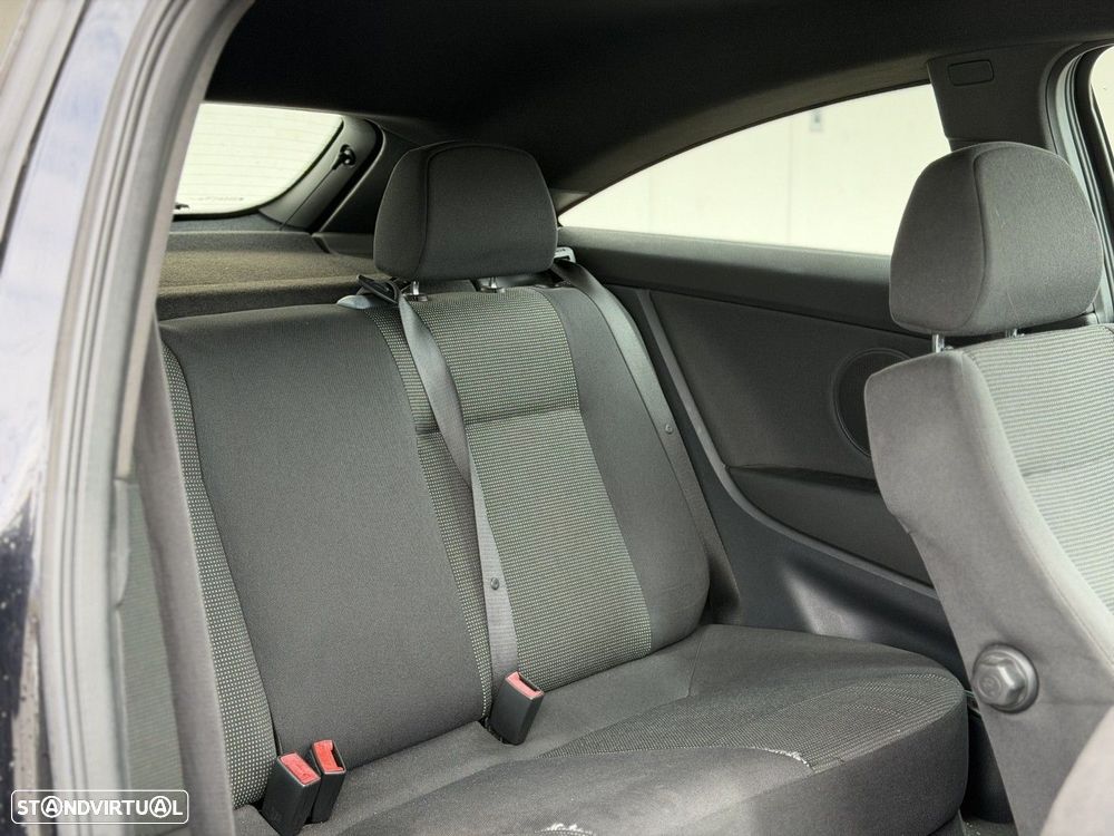 Opel Astra GTC 1.7 CDTI - 22