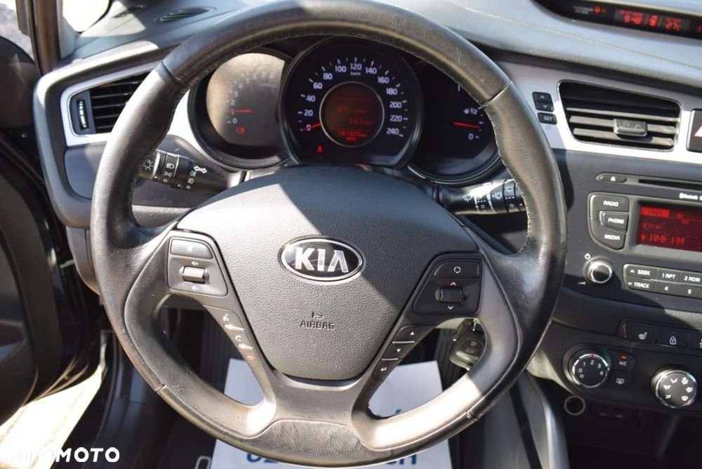Kia Ceed - 26