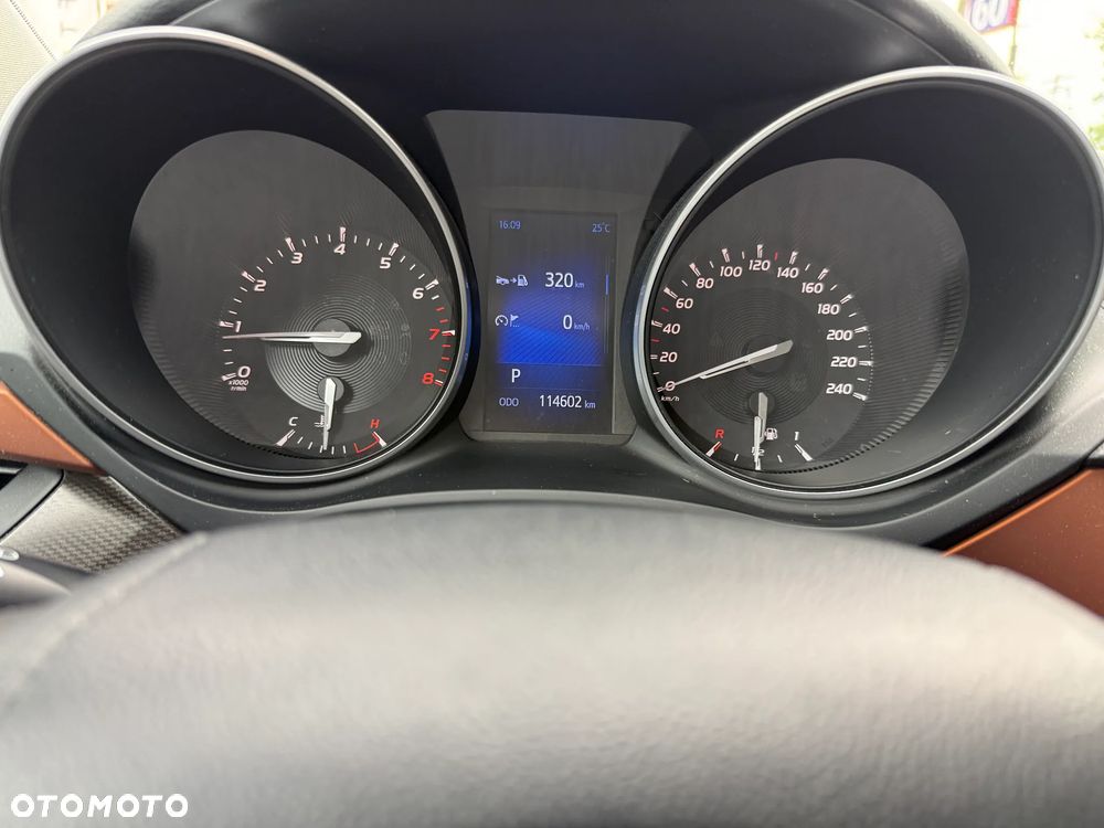 Toyota Avensis 1.8 Premium MS - 10