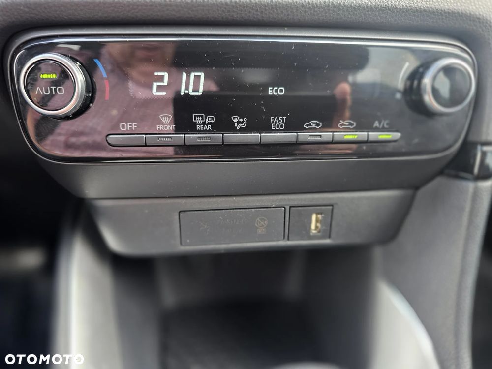 Toyota Yaris - 29