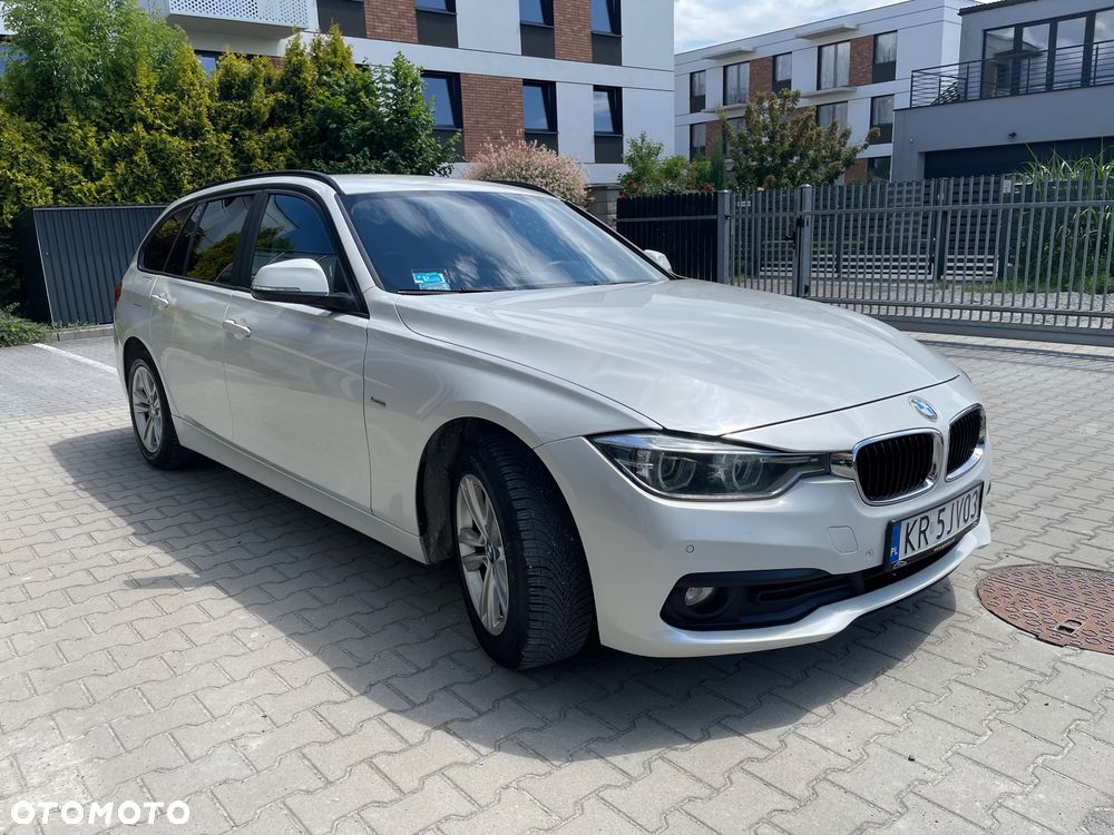 BMW Seria 3 318d Sport Line - 4