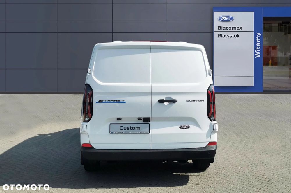 Ford TRANSIT CUSTOM - 6