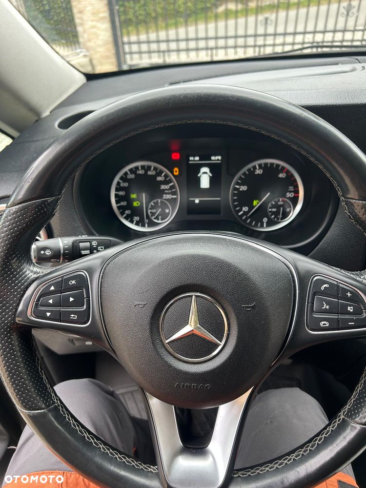 Mercedes-Benz Vito - 15