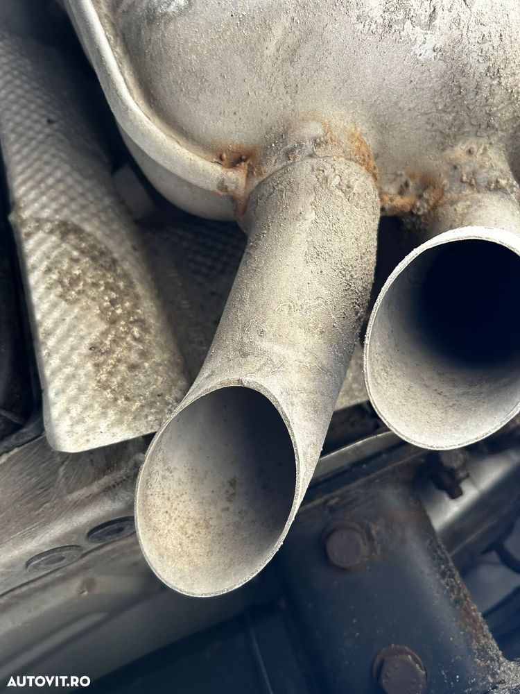 Mercedes-Benz E - 12