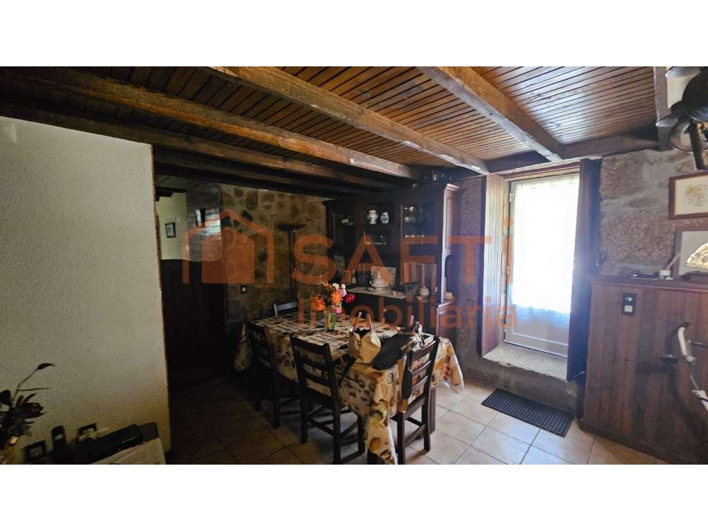 Casa de Campo em Vela - Grande imagem: 2/25