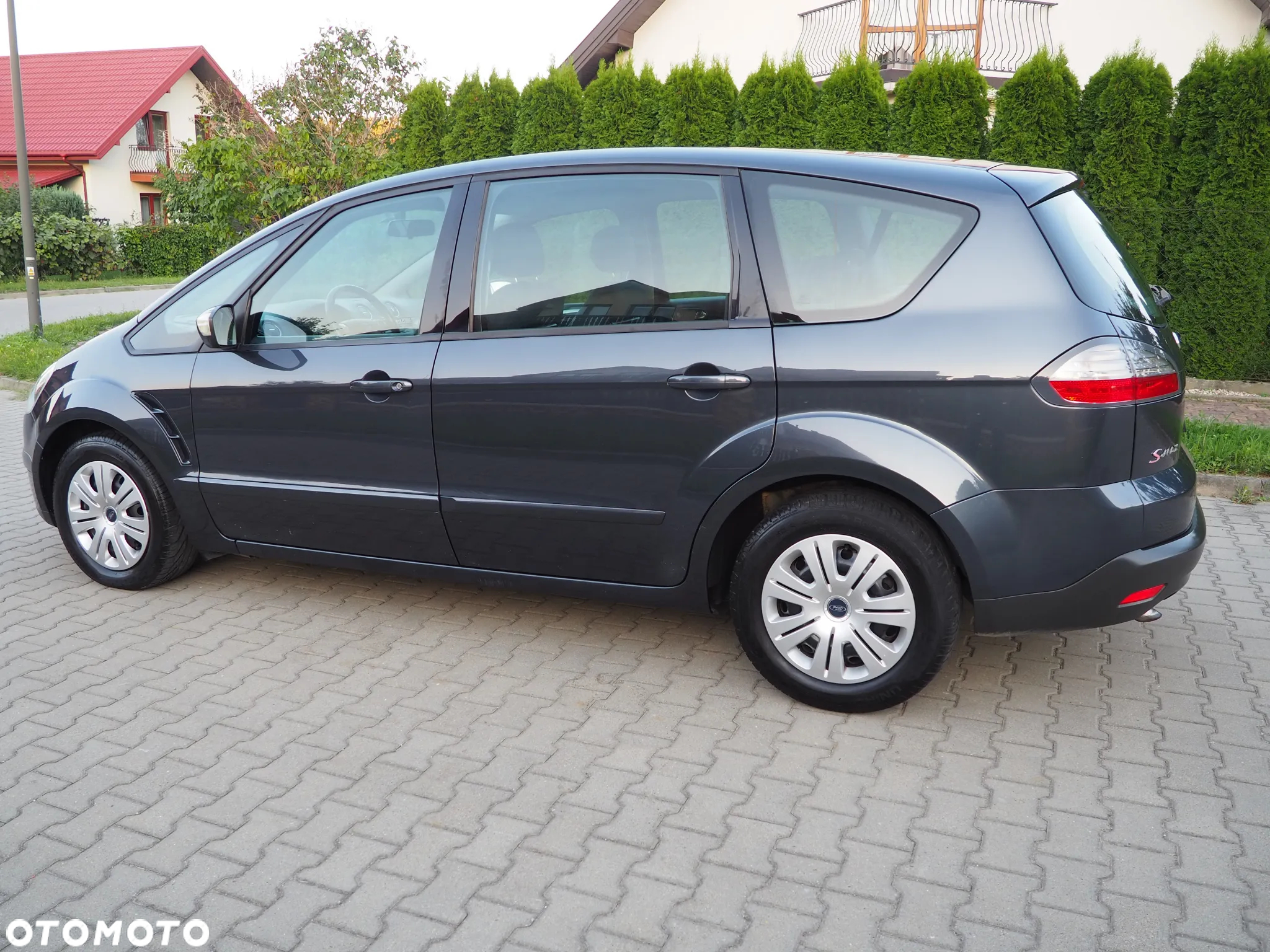 Ford S-Max - 10