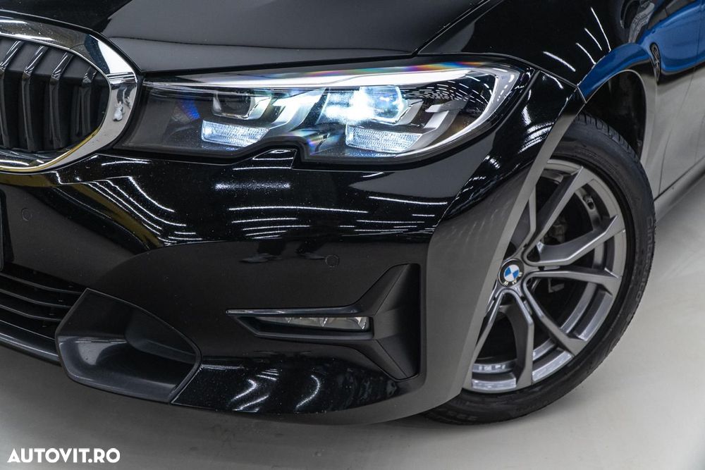 BMW Seria 3 318i Aut. Sport Line - 38