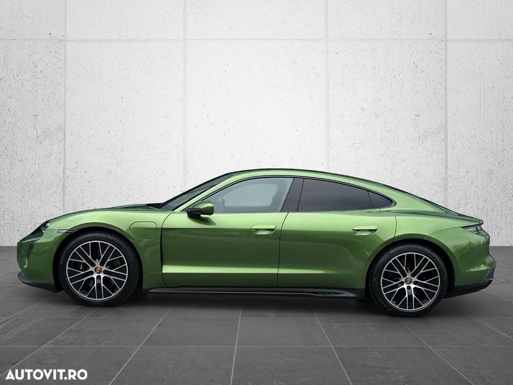 Porsche Taycan - 6