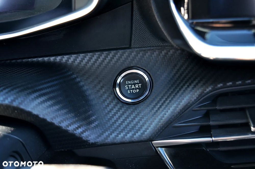 Peugeot 2008 1.5 BlueHDi Allure Pack S&S EAT8 - 35