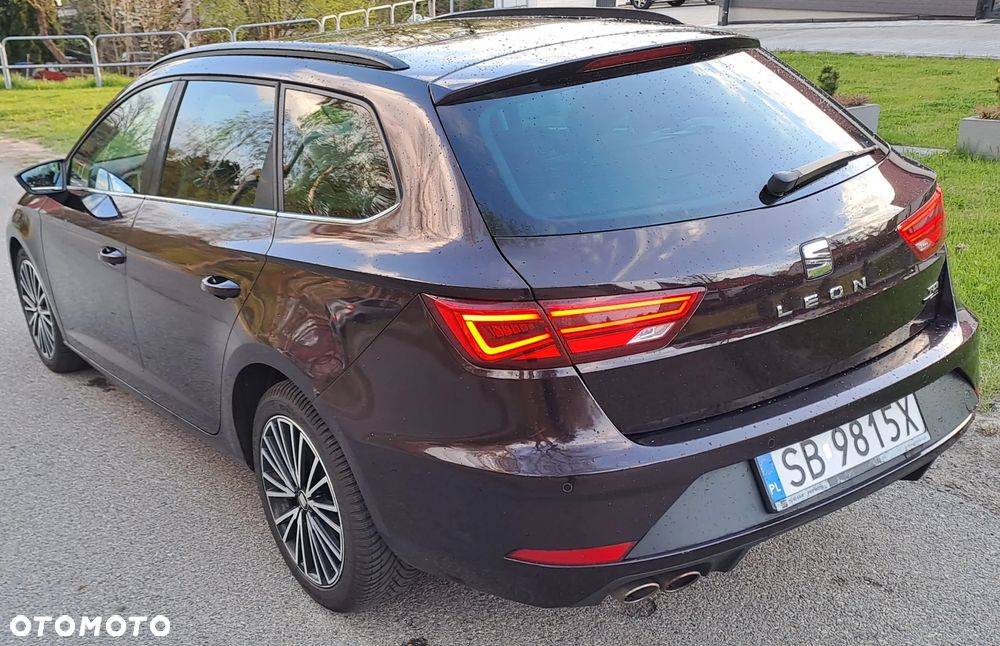 Seat Leon 2.0 TDI DPF Start&Stop DSG XCELLENCE - 4