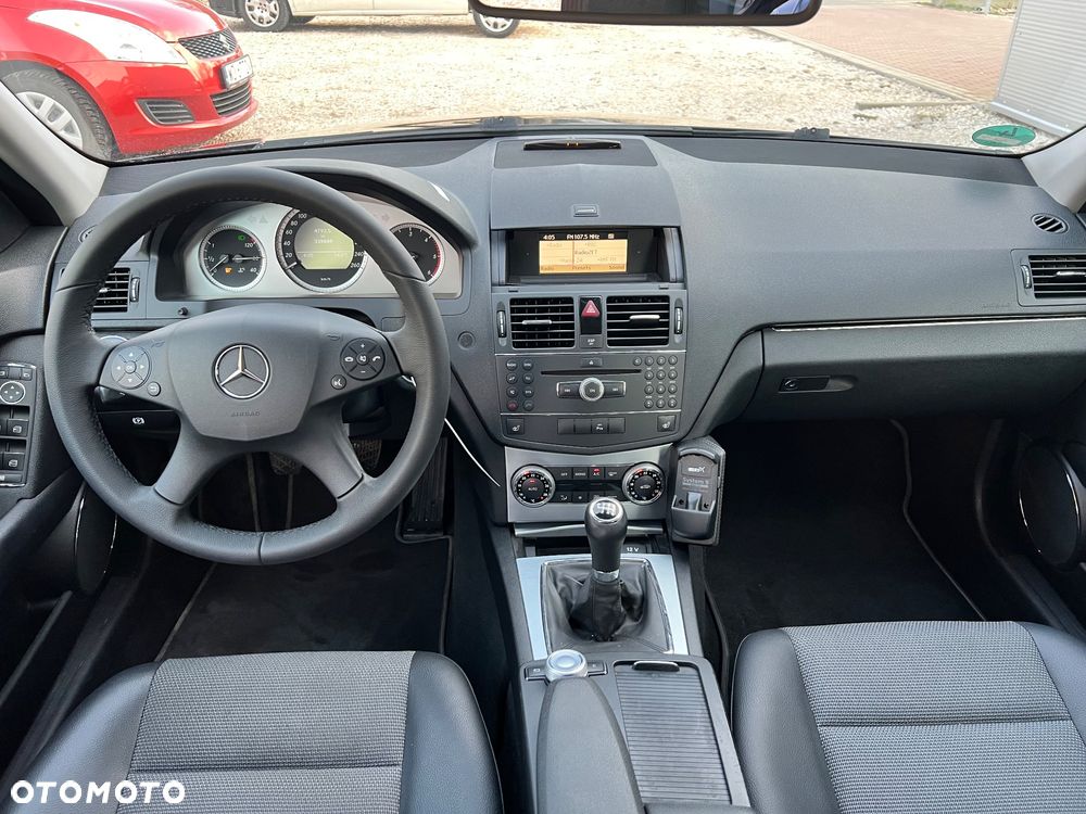 Mercedes-Benz Klasa C 220 CDI Avantgarde Edition - 12