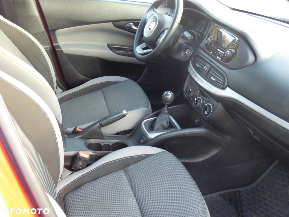 Fiat Tipo 1.4 16V Pop - 11
