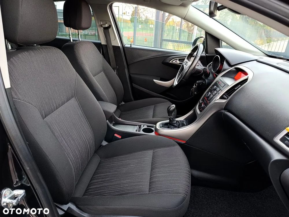 Opel Astra 1.4 Turbo Design Edition - 18